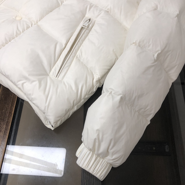 ハイクオリティダウンジャケット素材ディテール